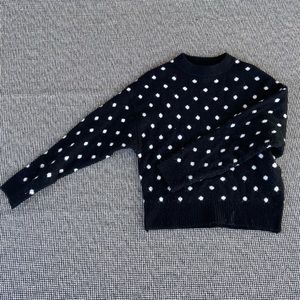 ‼️ACCEPTING OFFERS‼️
 Black Polka Dot Sweater ⚫️⚪️